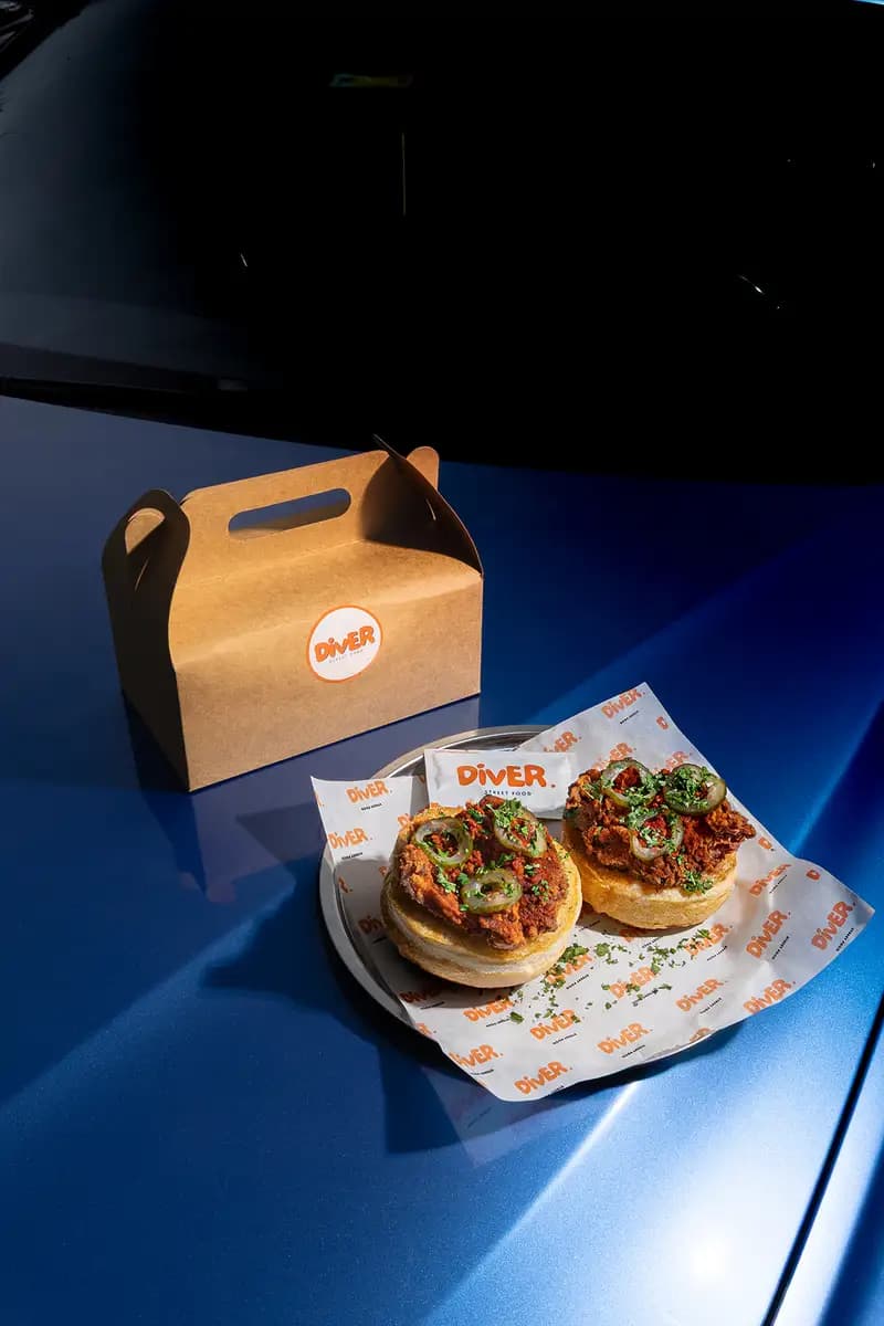 Diver kutusunda servis edilen mini burgerler.